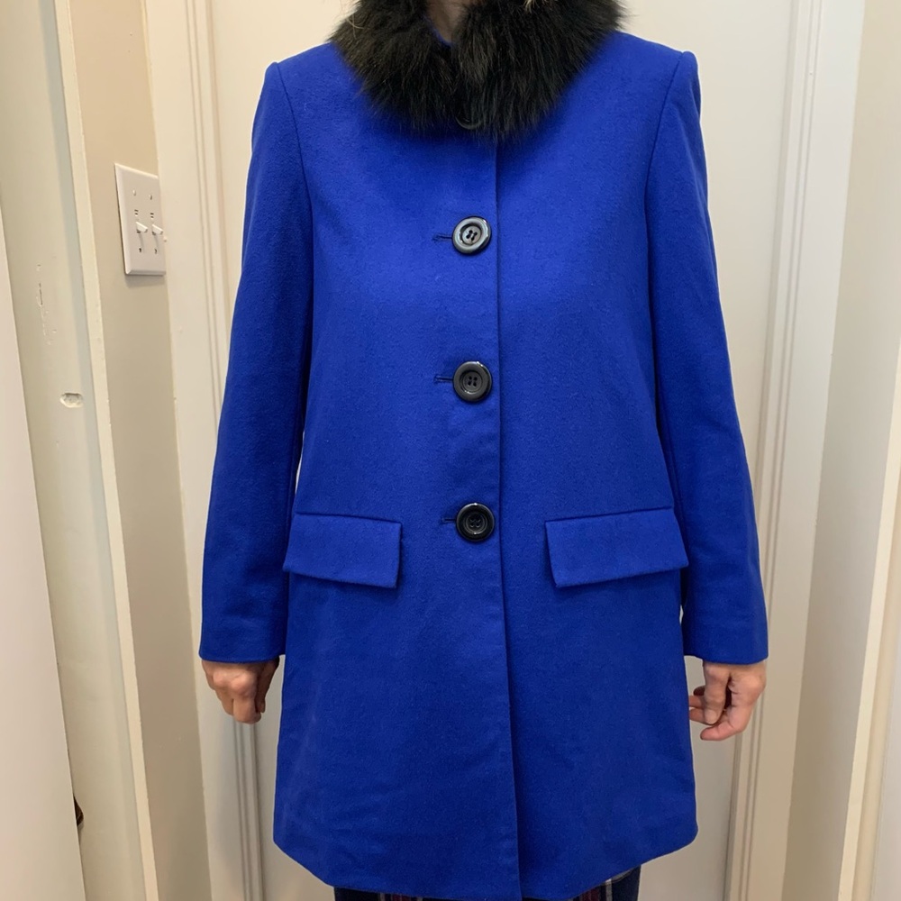 Elegant Blue cashmere and wool Women's Coat with real  Fur Collar Alice & Olivia